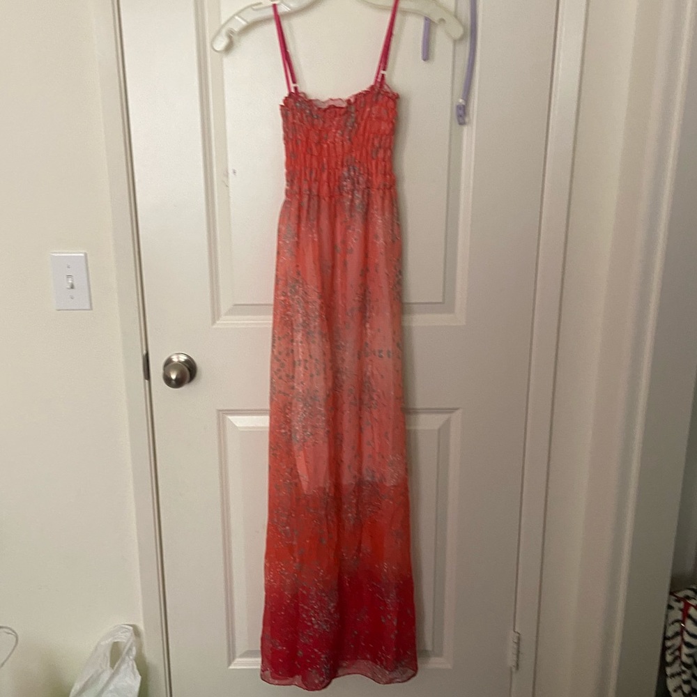 Dress with handmade middle part